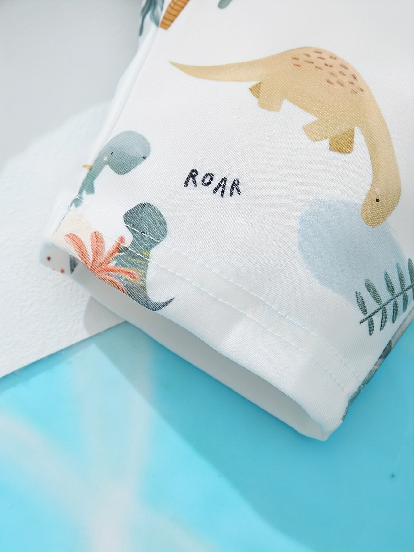 Conjunto de Banho Dino com Chapéu – 2 peças